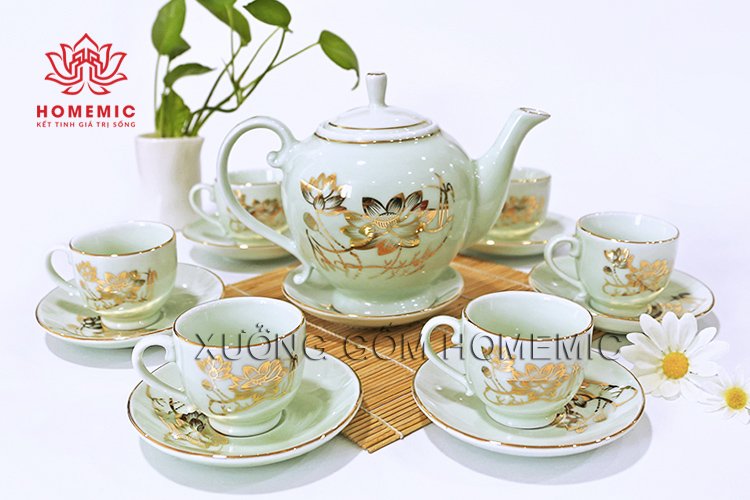 bo-tra-camellia-men-trang-ngoc-sen-vang