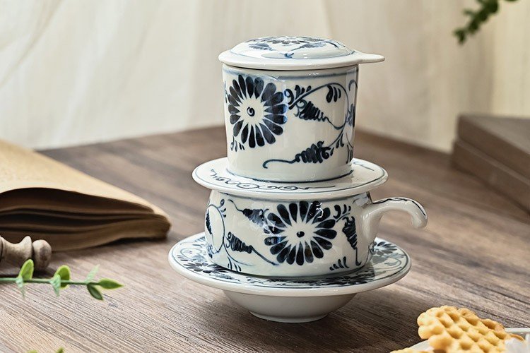 Phin Cà Phê Vẽ Hoa Cúc Xanh