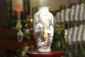 binh-hoa-khong-tuoc-nhu-vang
