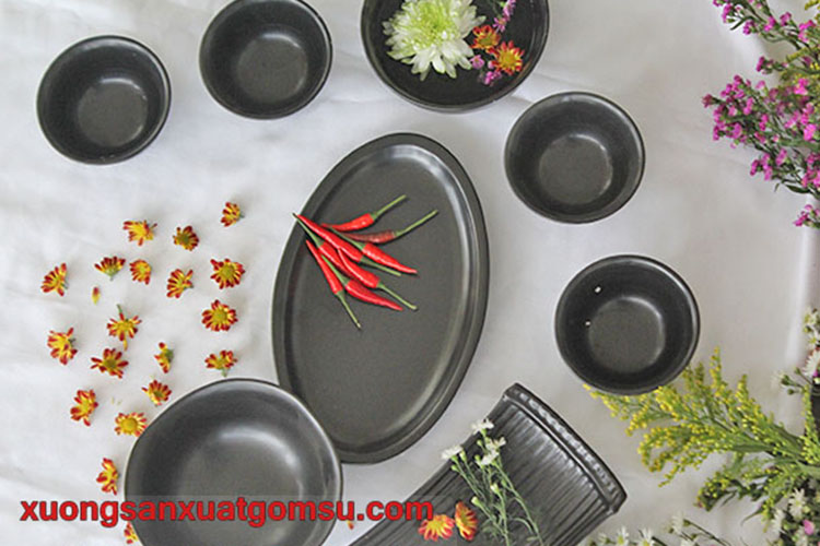 chuyen-cung-cap-san-xuat-bat-dia-lau-nuong-cho-nha-hang-khach-san