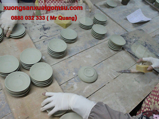 xuong-san-xuat-gom-su-theo-yeu-cau